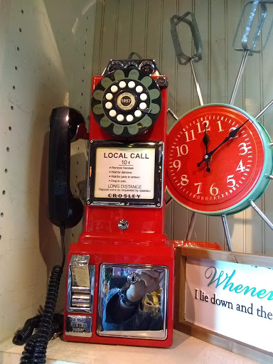 American Restaurant «Cracker Barrel Old Country Store», reviews and photos, 3701 Elmsley Ct, Greensboro, NC 27406, USA