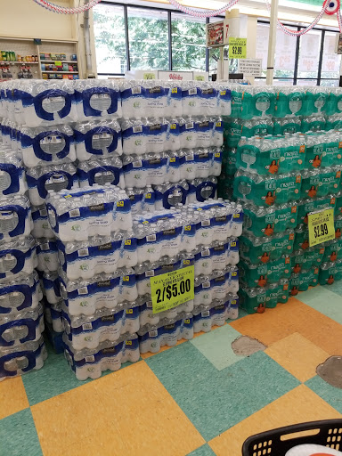 Grocery Store «Supreme Shop n Bag», reviews and photos, 4301 Walnut St, Philadelphia, PA 19104, USA