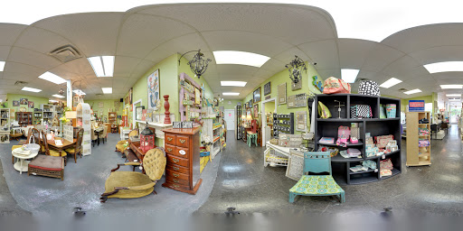 Boutique «The Pink Porch», reviews and photos, 1326 Trotwood Ave, Columbia, TN 38401, USA