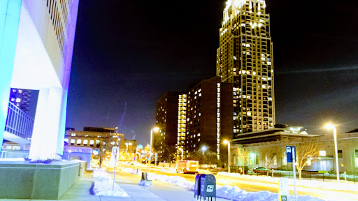 Restaurant «Downtown Market & Deli», reviews and photos, 150 2nd Ave S, Minneapolis, MN 55401, USA