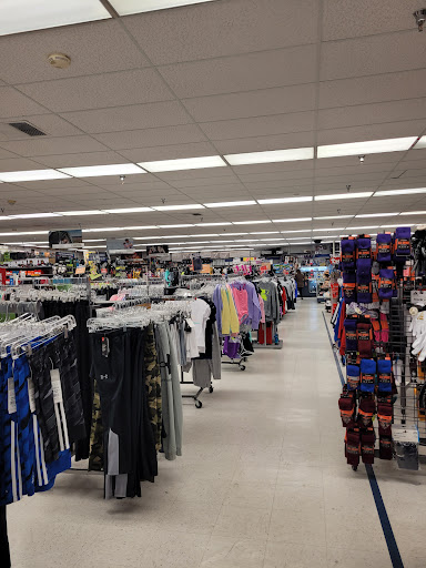 Sporting Goods Store «Big 5 Sporting Goods», reviews and photos, 3214 Ming Ave, Bakersfield, CA 93304, USA