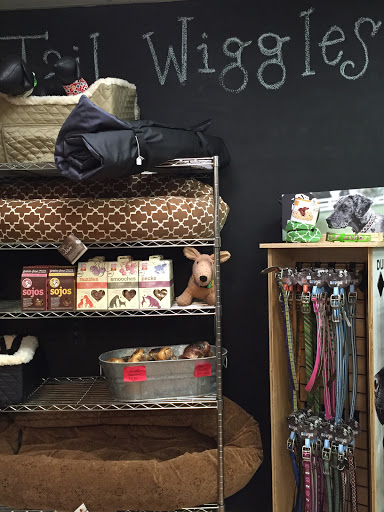 Pet Supply Store «Tail Wiggles», reviews and photos, 1000 William Hilton Pkwy E1, Hilton Head Island, SC 29928, USA