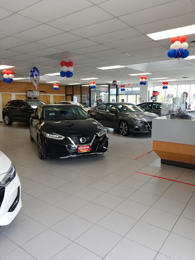 Car Dealer «Riverhead Auto Mall», reviews and photos, 1800 Old Country Rd, Riverhead, NY 11901, USA