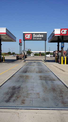 Gas Station «QuikTrip», reviews and photos, 5400 S Interstate 35 East Service Rd, Waxahachie, TX 75165, USA