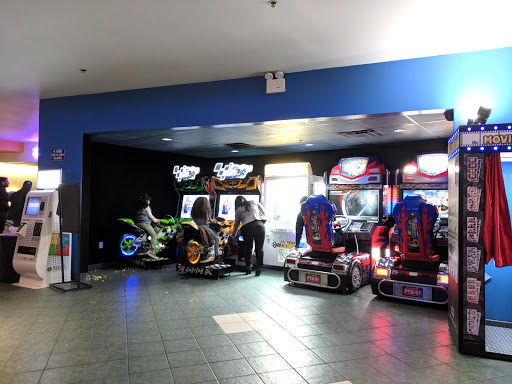 Movie Theater «UA Kaufman Astoria Cinemas 14 & RPX», reviews and photos, 35-30 38th St, Astoria, NY 11101, USA