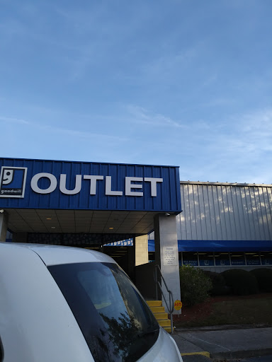 Outlet Store «Goodwill Outlet», reviews and photos