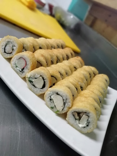 Four Rolls Sushi
