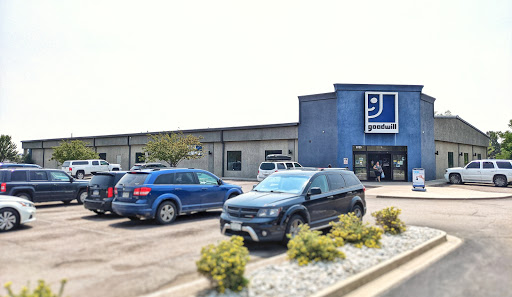 Thrift Store «Discover Goodwill Fountain Retail Center», reviews and photos