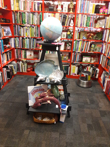 Book Store «Bookmans Phoenix Entertainment Exchange», reviews and photos, 8034 N 19th Ave, Phoenix, AZ 85021, USA