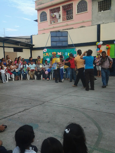 Opiniones de Escuela CORALIA AGUIRRE DE VILLACRÉS en Guayaquil - Escuela