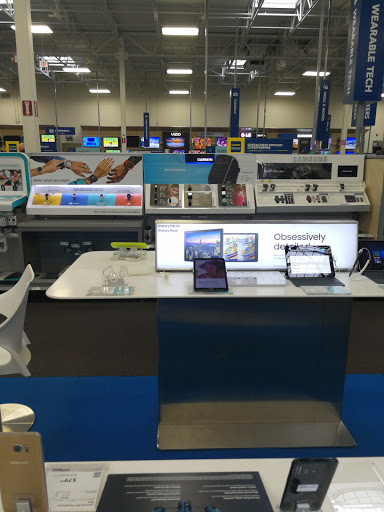 Electronics Store «Best Buy», reviews and photos, 3209 Vestal Pkwy E, Vestal, NY 13850, USA