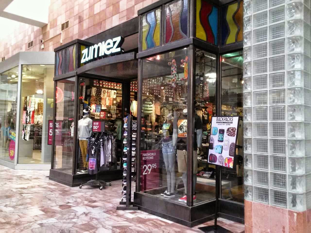 Zumiez