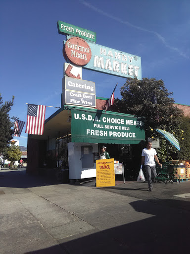 Grocery Store «Handy Market, Wine Store, Craft Beer Shop, Bottle Shop, Choice Meats», reviews and photos, 2514 W Magnolia Blvd, Burbank, CA 91505, USA