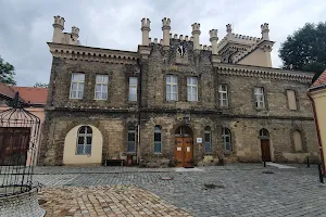 Hloubětín Castle image