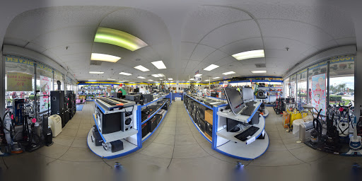 Pawn Shop «La Familia Pawn and Jewelry», reviews and photos, 2057 Americana Blvd, Orlando, FL 32839, USA