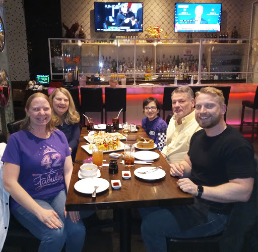 Shopping Mall «Rose Hill Shopping Center», reviews and photos, 600 Columbus Ave, Thornwood, NY 10594, USA