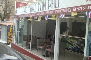 Pad Thai Ton Pho image