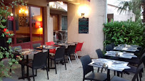 Atmosphère du La Pitcholina - Restaurant Saint Orens à Saint-Orens-de-Gameville - n°6
