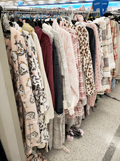 Clothing Store «Ross Dress for Less», reviews and photos, 340 W Kettleman Ln, Lodi, CA 95240, USA