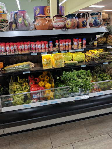 Grocery Store «Supermercado LomaBonita», reviews and photos, 4207 E Hwy 13, Savage, MN 55378, USA