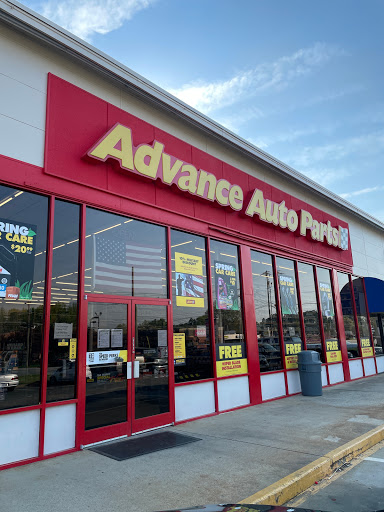 Auto Parts Store «Advance Auto Parts», reviews and photos, 2514 Battleground Ave, Greensboro, NC 27408, USA