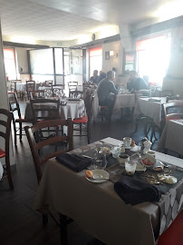 Atmosphère du Restaurant français Brasserie du Lac Restaurant - Traiteur à Forest-sur-Marque - n°16