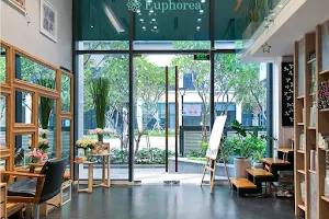 Euphorea Salon and Spa - Bason image