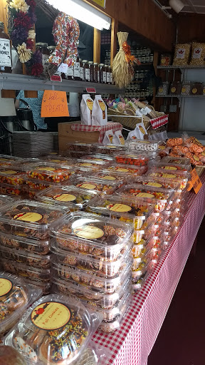 Produce Market «E Draghi & Son Farm Stand», reviews and photos, 86 Main St, South Glastonbury, CT 06073, USA