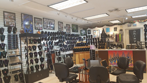 Shiny Objects, 1999 Periwinkle Way, Sanibel, FL 33957, USA, 