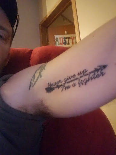 Tattoo Shop «Righteous Tattoo Studio», reviews and photos, 609 E Front St, Bonner Springs, KS 66012, USA