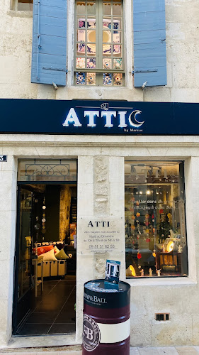 Attic by Marcus (Revendeur Farrow & Ball) à Saint-Rémy-de-Provence