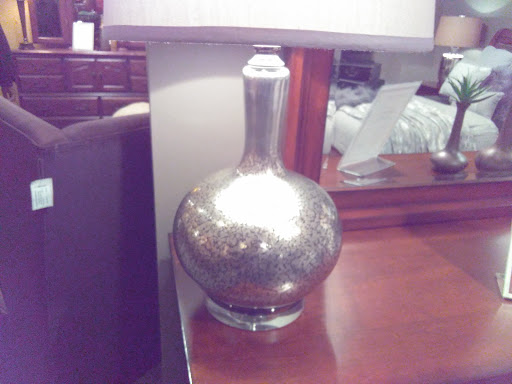 Bedroom Furniture Store «House of Bedrooms», reviews and photos, 1700 S Telegraph Rd, Bloomfield Hills, MI 48302, USA