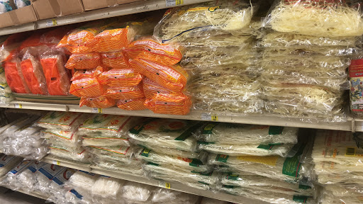 Supermarket «Rowes Supermarkets», reviews and photos, 5435 Blanding Blvd, Jacksonville, FL 32244, USA