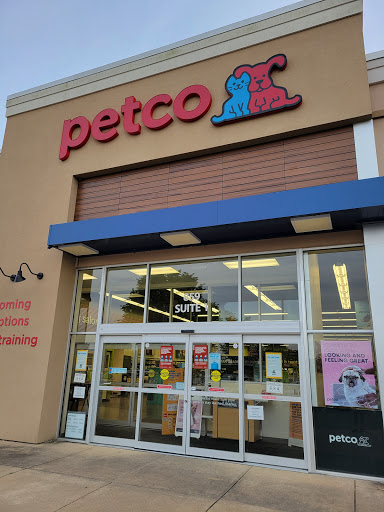 Pet Supply Store «Petco Animal Supplies», reviews and photos, 859 Kings Creek Dr, Tupelo, MS 38804, USA