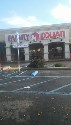 Dollar Store «FAMILY DOLLAR», reviews and photos, 1610 N Dinuba Blvd, Visalia, CA 93291, USA