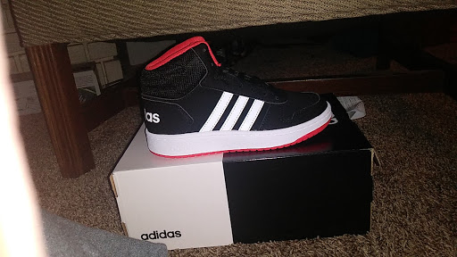 Shoe Store «Famous Footwear», reviews and photos, 26101 Great Northern Shop Center, North Olmsted, OH 44070, USA