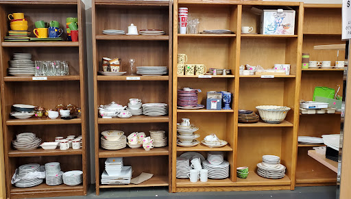 Thrift Store «St. Vincent de Paul Thrift Store», reviews and photos, 4009 S 56th St, Tacoma, WA 98409, USA