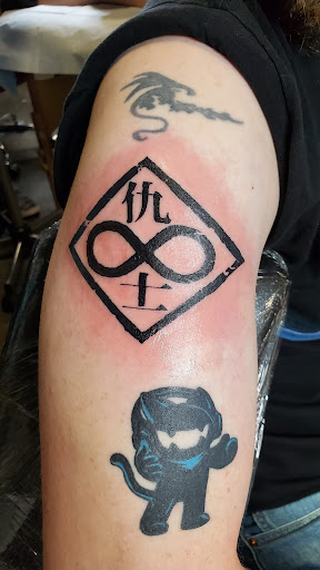 Tattoo Shop «Legend Tattoo», reviews and photos, 8303 Burnet Rd #2, Austin, TX 78757, USA