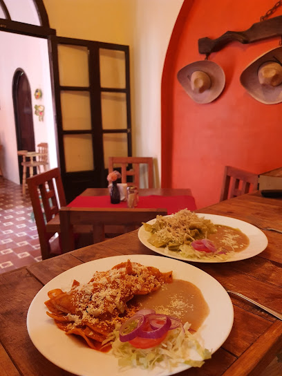 El Camino Real Cocina Mexicana - Mariano Escobedo 61, Centro Histórico, 49330 Sayula, Jal., Mexico