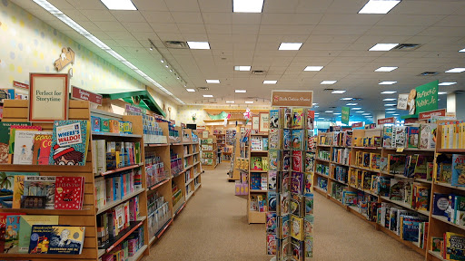 Book Store «Barnes & Noble», reviews and photos, 3100 Main St #1400, Maumee, OH 43537, USA