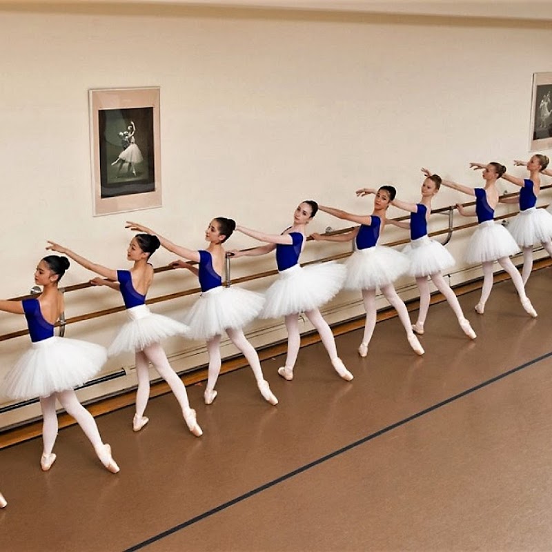 Goh Ballet Academy