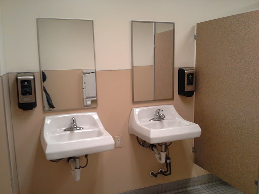 Thrift Store «Goodwill Everett South», reviews and photos, 228 SW Everett Mall Way, Everett, WA 98204, USA