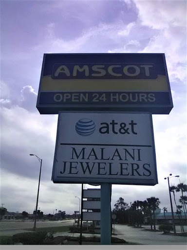 Jeweler «Malani Jewelers, Tampa FL - 22Kt Gold & Diamond Jewelry», reviews and photos, 2367 E Fowler Ave, Tampa, FL 33612, USA