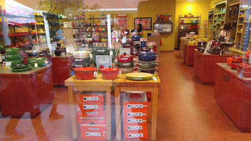 Shopping Mall «Clinton Crossing Premium Outlets», reviews and photos, 20 Killingworth Turnpike, Clinton, CT 06413, USA