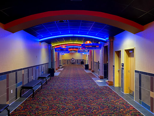 Movie Theater «Regal Cinemas Dulles Town Center 10», reviews and photos, 21100 Dulles Town Cir #203, Sterling, VA 20166, USA