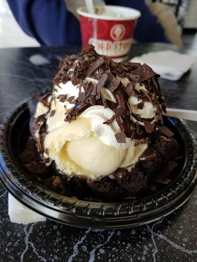 Ice Cream Shop «Cold Stone Creamery», reviews and photos, 1649 S Stapley Dr #102, Mesa, AZ 85204, USA