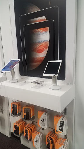 Cell Phone Store «Verizon Wireless Retailer / Wireless Depot», reviews and photos, 22 N Main St, New City, NY 10956, USA