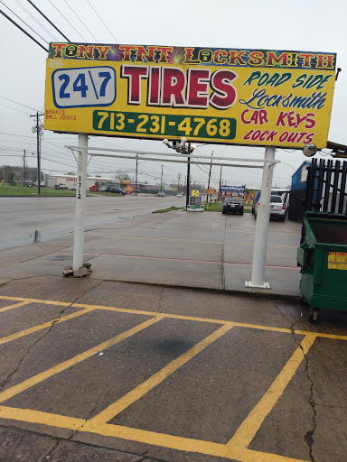 Locksmith «Tony TNT Locksmith», reviews and photos, 1712 Shaver St, Pasadena, TX 77502, USA