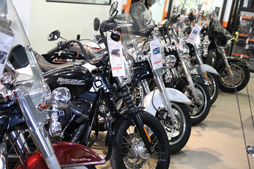 Motorcycle Dealer «Harley-Davidson of Nassau County», reviews and photos, 2428 Sunrise Hwy, Bellmore, NY 11710, USA