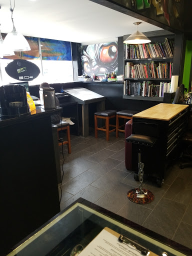 Tattoo Shop «Mr Tattoo», reviews and photos, Mr Tattoo, 673 High St, Burlington, NJ 08016, USA